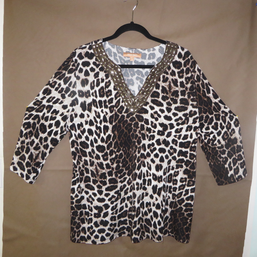 Ellen Tracy Long Sleeve V neck knit top xl